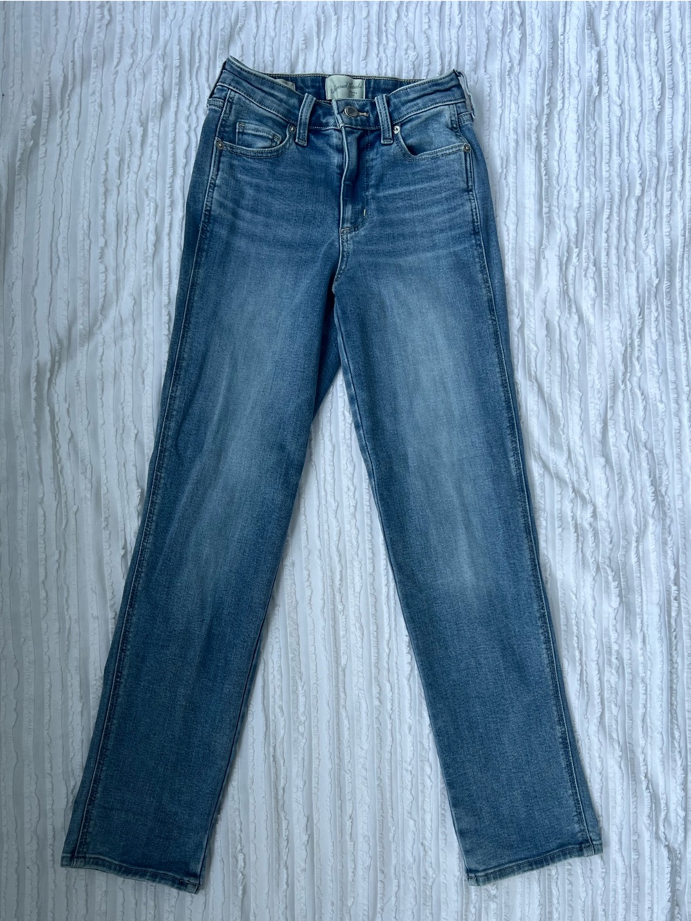 Universal Thread Women's Medium Blue Straight Leg Jeans